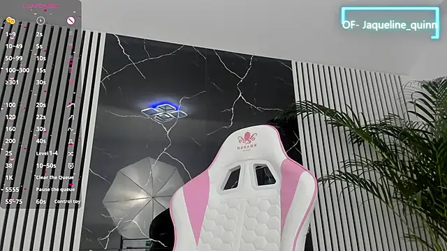 daisyblushh online show from September 15, 2025, 7:14 pm