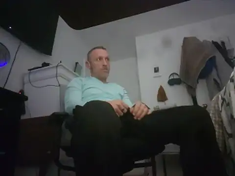 Snapshot of Scott654538 chatting on May 26, 2026, 7:59 am Scott654538 online show from May 26, 2026, 7:59 am