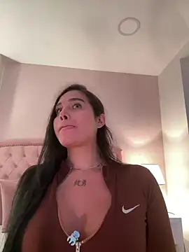 Bella  Wood online show from July 19, 2026, 8:34 pm
