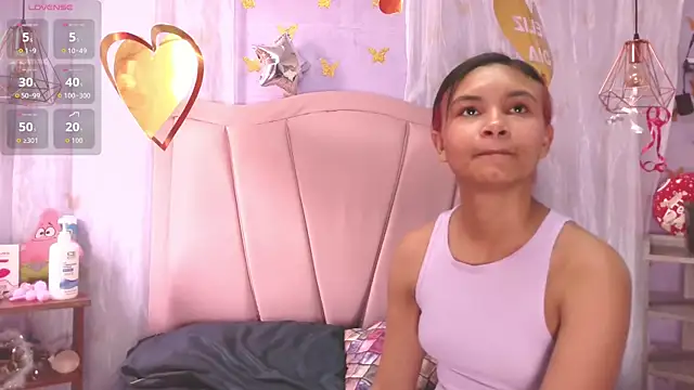 Snapshot of liz7skinny chatting on February 26, 2026, 9:14 pm liz7skinny online show from February 26, 2026, 9:14 pm