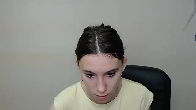 RosaRay  online show from September 26, 2025, 6:50 am