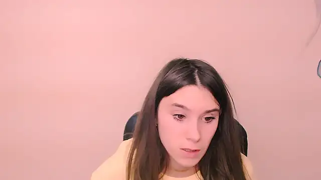 RosaRay  online show from November 18, 2025, 8:19 am