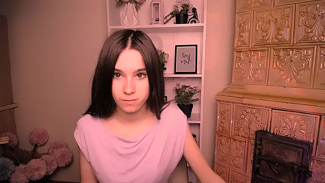 RosaRay  online show from May 15, 2026, 5:58 am