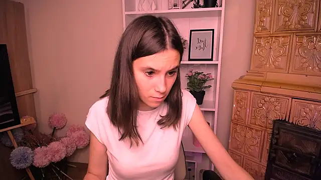 Snapshot of RosaRay_ chatting on June 30, 2026, 6:03 am RosaRay online show from June 30, 2026, 6:03 am