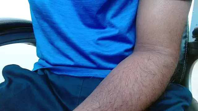 pranastro00 online show from April 11, 2026, 2:32 pm