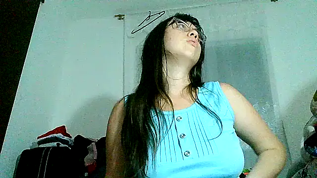 lareinalareinadelanal online show from September 27, 2025, 11:37 am