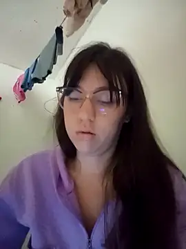 lareinalareinadelanal online show from October 29, 2025, 12:29 pm