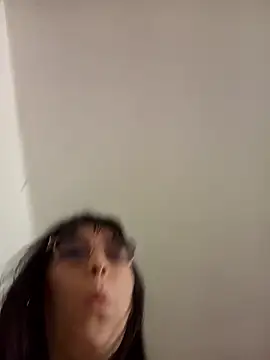 lareinalareinadelanal online show from January 9, 2026, 2:42 pm