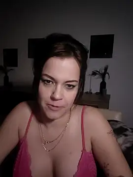 Foxy-Milfy online show from October 20, 2025, 8:42 pm