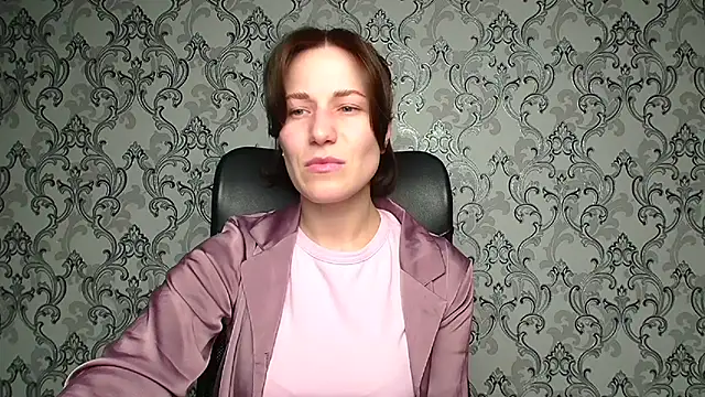 Kelly Kisss online show from February 13, 2026, 12:23 pm