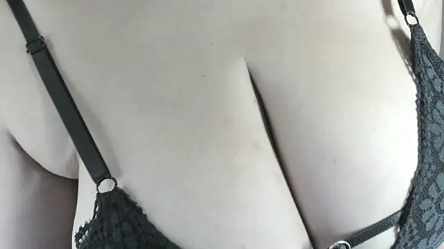 cami hotboobs online show from March 18, 2026, 1:25 pm