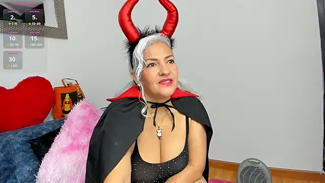 Snapshot of marilyn70 chatting on November 1, 2025, 9:50 pm marilyn70 online show from November 1, 2025, 9:50 pm