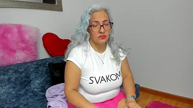 Snapshot of marilyn70 chatting on November 23, 2025, 11:37 pm marilyn70 online show from November 23, 2025, 11:37 pm
