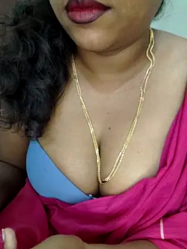 Snapshot of Anu_Reddy_10 chatting on October 8, 2025, 4:37 pm Anu Reddy 10 online show from October 8, 2025, 4:37 pm