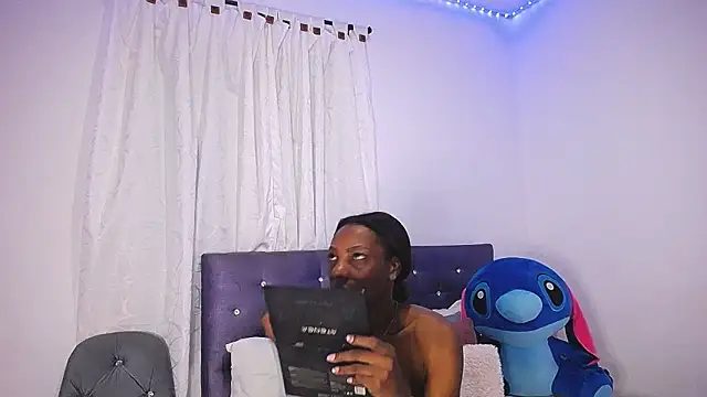 Snapshot of BryanaSmith21 chatting on October 21, 2025, 1:34 pm BryanaSmith21 online show from October 21, 2025, 1:34 pm