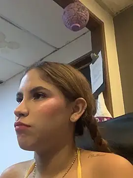 MiiluRosse online show from October 28, 2025, 12:19 pm