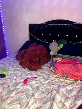 terra sunligth online show from September 18, 2025, 2:35 am