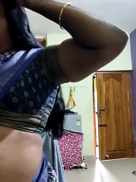 papukurty online show from October 4, 2025, 12:03 pm