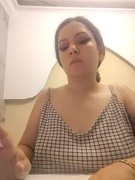 Abbyjoness21 online show from October 13, 2025, 8:09 pm