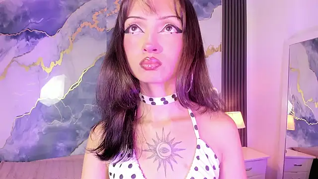Snapshot of MaddieStark chatting on May 28, 2026, 1:19 pm MaddieStark online show from May 28, 2026, 1:19 pm