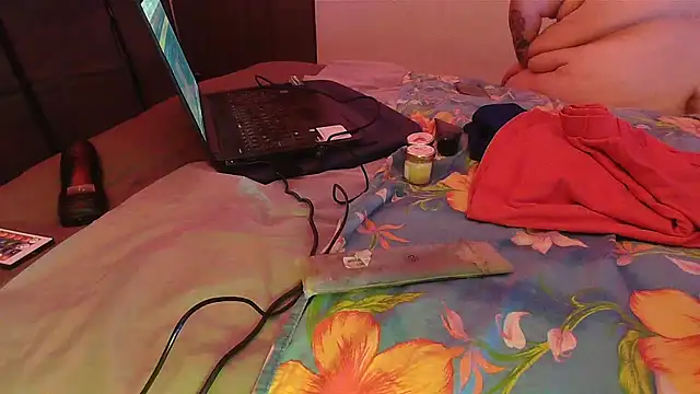 SatiroyNinfa online show from February 9, 2026, 11:31 pm