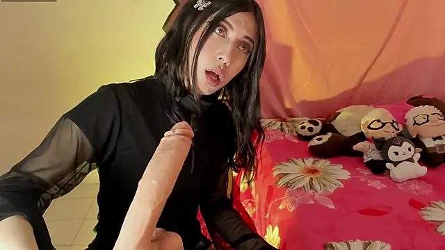 Alanaloiiss  online show from November 14, 2025, 6:12 am