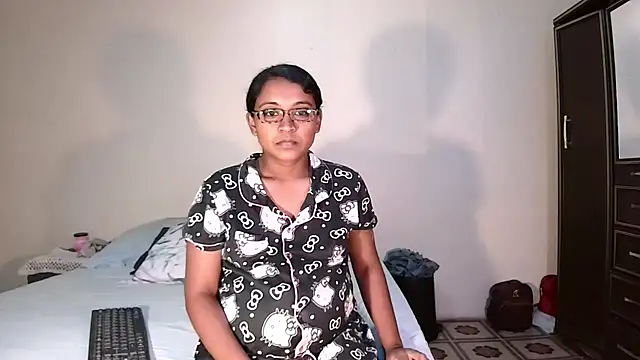 Snapshot of indiansweetflava chatting on March 21, 2026, 11:48 am indiansweetflava online show from March 21, 2026, 11:48 am