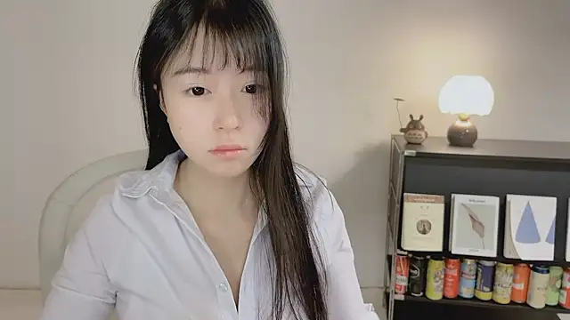 Onechestnut online show from May 16, 2026, 5:04 am