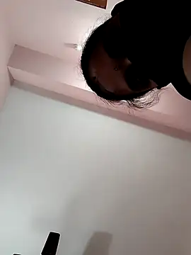 Snapshot of Lalitha-1995 chatting on March 6, 2026, 5:48 am Lalitha-1995 online show from March 6, 2026, 5:48 am