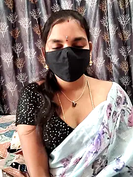 Snapshot of Lalitha-1995 chatting on March 8, 2026, 9:24 am Lalitha-1995 online show from March 8, 2026, 9:24 am