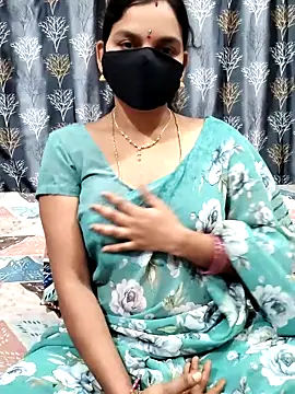 Snapshot of Lalitha-1995 chatting on March 15, 2026, 5:41 pm Lalitha-1995 online show from March 15, 2026, 5:41 pm