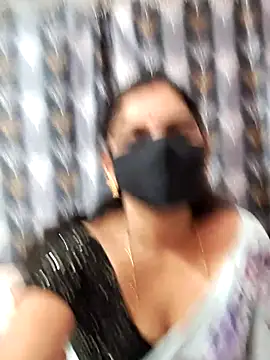 Snapshot of Lalitha-1995 chatting on April 1, 2026, 4:26 pm Lalitha-1995 online show from April 1, 2026, 4:26 pm