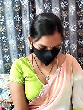 Snapshot of Lalitha-1995 chatting on April 8, 2026, 4:01 am Lalitha-1995 online show from April 8, 2026, 4:01 am