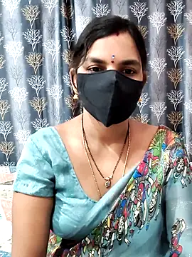 Snapshot of Lalitha-1995 chatting on April 10, 2026, 4:23 pm Lalitha-1995 online show from April 10, 2026, 4:23 pm