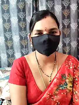 Snapshot of Lalitha-1995 chatting on April 13, 2026, 8:20 am Lalitha-1995 online show from April 13, 2026, 8:20 am