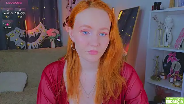 JoyceJones online show from January 12, 2026, 8:03 pm