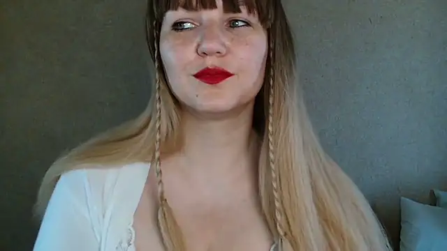 Miaxfox online show from September 11, 2025, 5:29 am