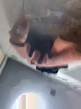 ksxxz online show from April 3, 2026, 7:34 pm