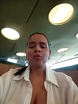 Snapshot of Lambedora_69 chatting on October 20, 2025, 7:58 pm Lambedora 69 online show from October 20, 2025, 7:58 pm