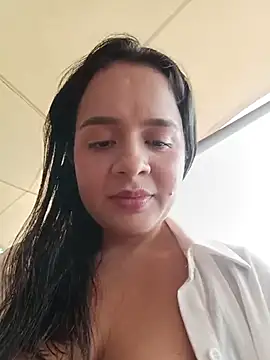 Snapshot of Lambedora_69 chatting on August 3, 2026, 7:28 pm Lambedora 69 online show from August 3, 2026, 7:28 pm