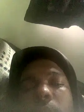 sneakdalink online show from November 14, 2025, 3:44 pm