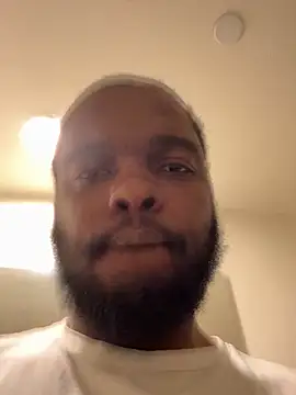 sneakdalink online show from December 1, 2025, 7:08 pm