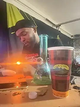 sneakdalink online show from March 23, 2026, 12:47 am