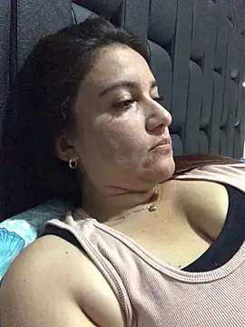 sweetdulcexxx online show from March 28, 2026, 9:14 pm