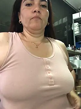 sweetdulcexxx online show from April 6, 2026, 9:49 pm