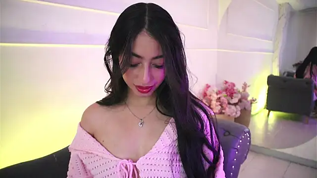 Snapshot of charlotterusso chatting on June 25, 2026, 12:31 pm charlotterusso online show from June 25, 2026, 12:31 pm