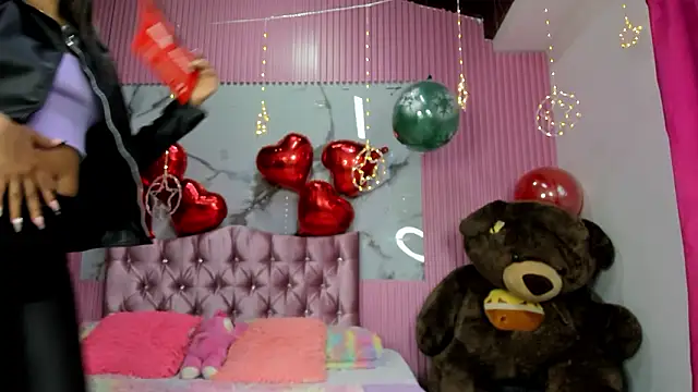 Mindy 19 online show from March 28, 2026, 10:59 am