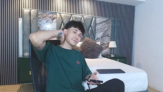 Michael blue online show from February 8, 2026, 7:39 pm