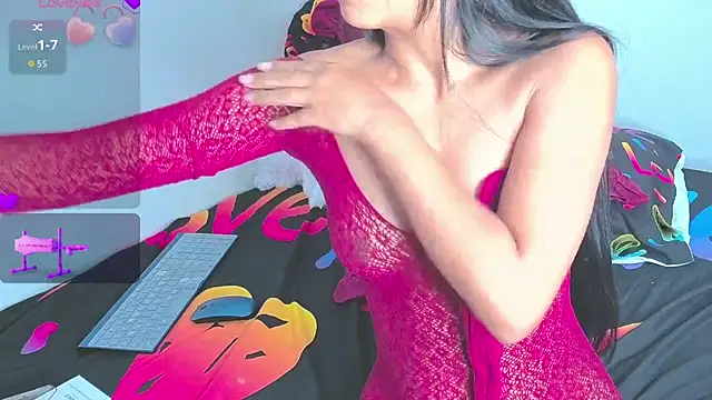 Alice Parkerx online show from November 28, 2025, 11:24 am