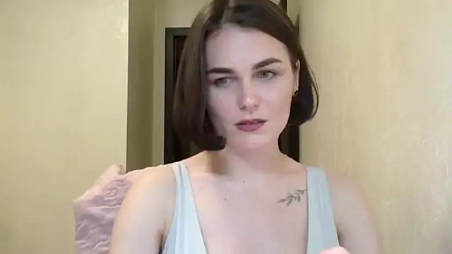 Snapshot of Silviaa_a chatting on June 4, 2026, 9:10 pm Silviaa a online show from June 4, 2026, 9:10 pm